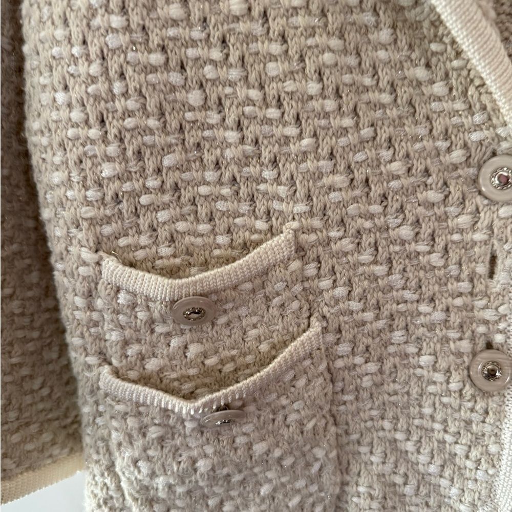 White House Black Market Textured Cream Cardigan with Pockets size L - Picture 3 of 9